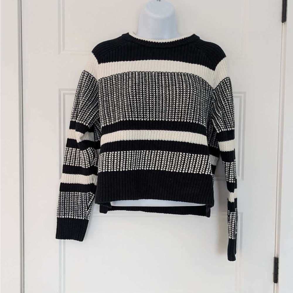 DKNY Black‎ White Cropped Knit Sweater Women's Small Chunky Striped Pullover - Picture 2 of 10